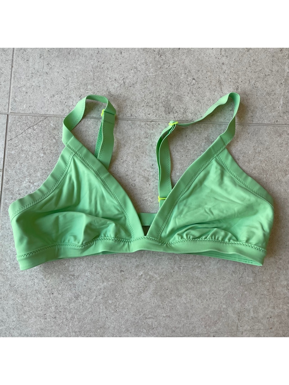 Lululemon Women's Size 6 Mint Green Bikini Set with Yellow Trim - Picture 6 of 8